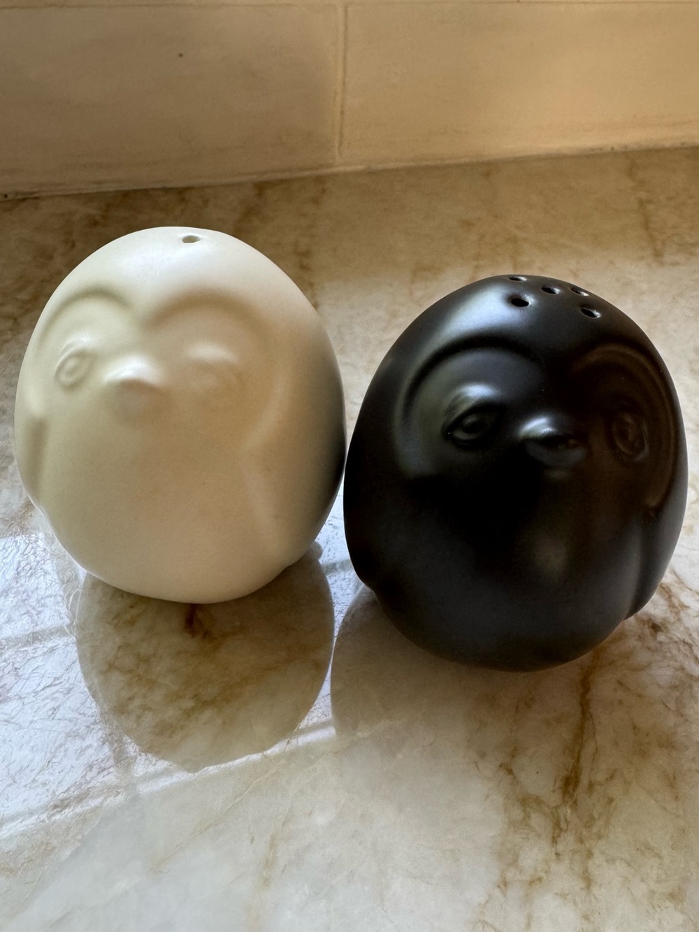 Ceramic Penguin Salt and Pepper Shaker Set - White & Black